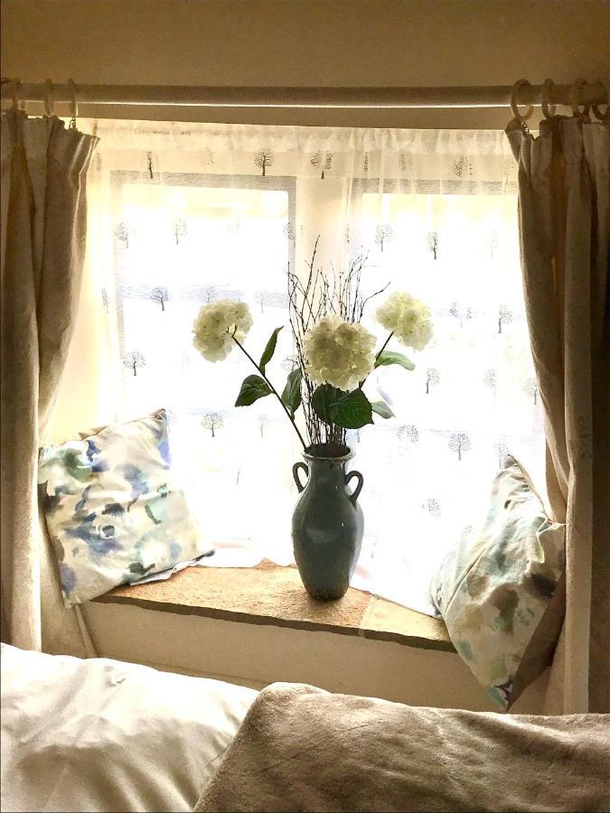 Dove Cottage Bisley  エクステリア 写真