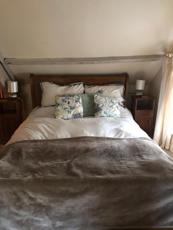 Dove Cottage Bisley  エクステリア 写真