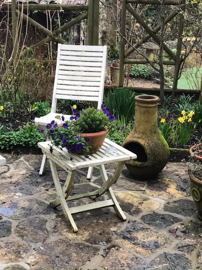 Dove Cottage Bisley  エクステリア 写真